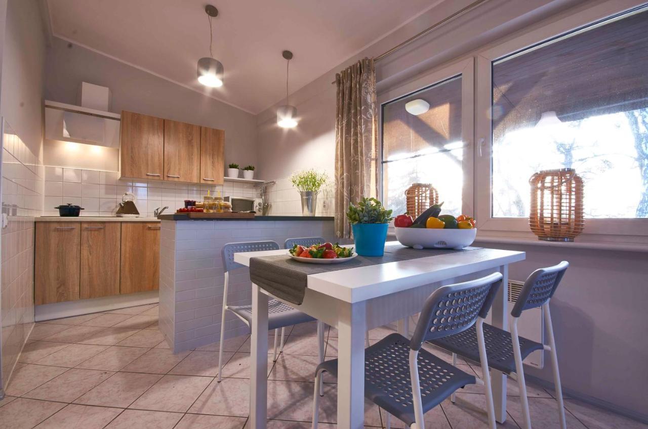 Arenda Apartamenty&Domki Caloroczne Сєракув Екстер'єр фото