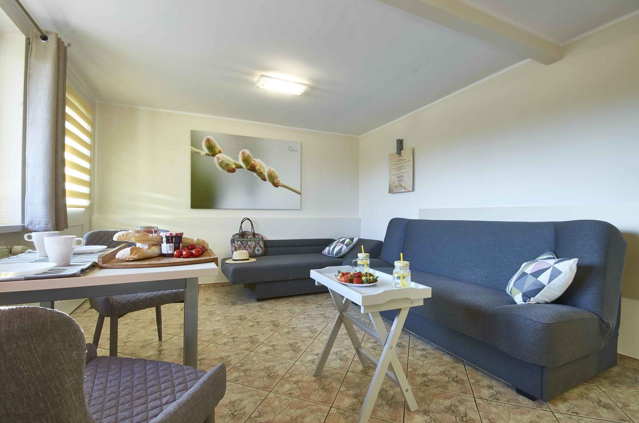 Arenda Apartamenty&Domki Caloroczne Сєракув Екстер'єр фото
