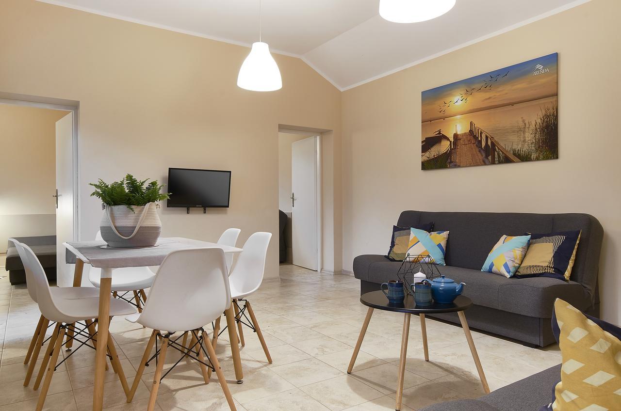 Arenda Apartamenty&Domki Caloroczne Сєракув Екстер'єр фото